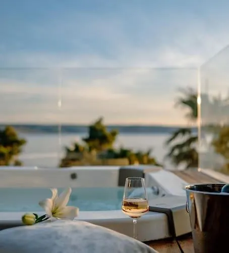 Exclusive Calma I - Heated Pool&spa Sea View Starigrad Paklenica